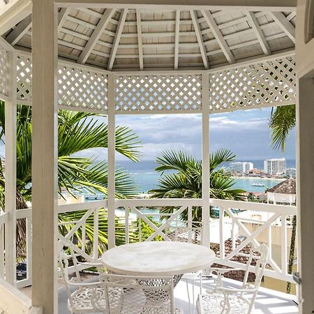 Pampered In Paradise Near Ian Fleming Airport Ocj Ocho Rios Exterior photo