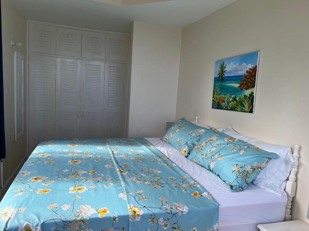 Pampered In Paradise Near Ian Fleming Airport Ocj Ocho Rios Exterior photo